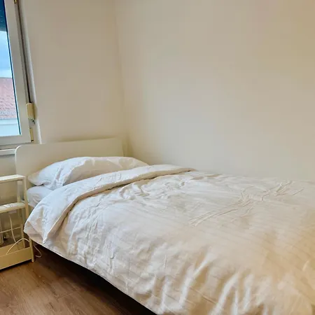 - Vienna North - Free Parking * גרסדורף ביי וין