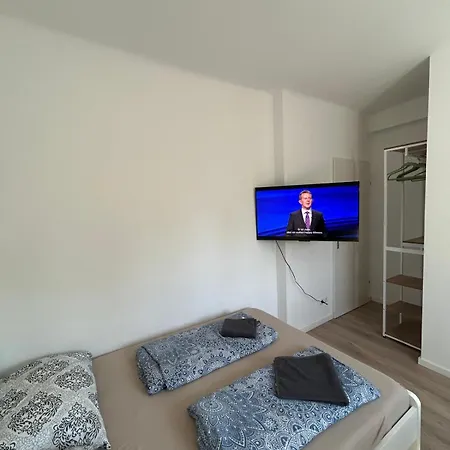 - Vienna North - Free Parking דירה גרסדורף ביי וין